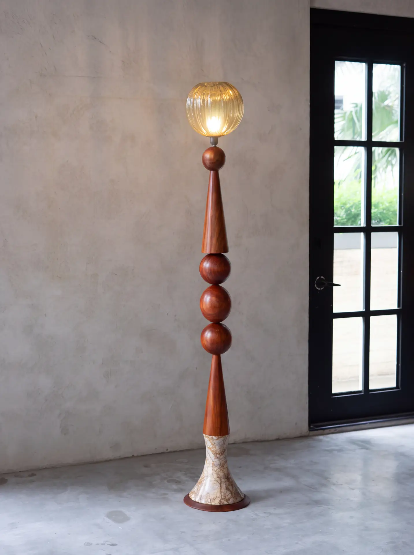 Dada Lamp in Wood | Yellow Danish Glass